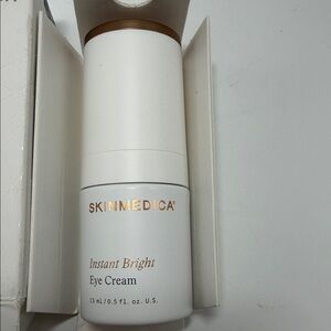 SkinMedica Instant Bright Eye Cream open box .. box damaged